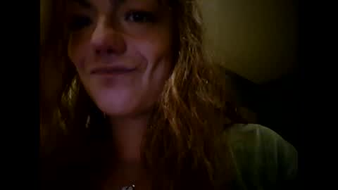 Snapshot of laraa333 chatting on October 17, 10:58 pm Little online show from October 17, 10:58 pm