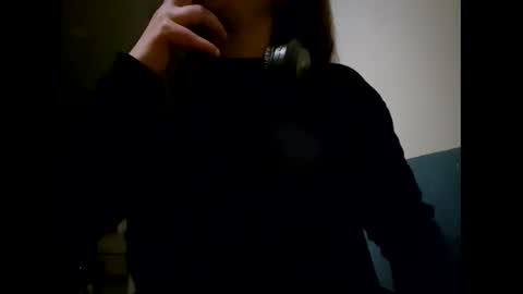 Snapshot of laraa333 chatting on January 27, 10:49 pm Little online show from January 27, 10:49 pm