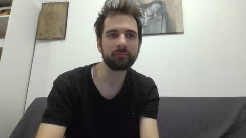 laraaan online show from November 21, 7:56 pm