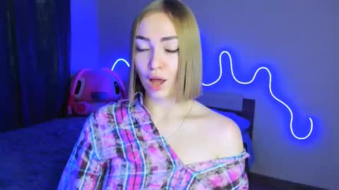 Snapshot of larakrein_lk chatting on October 9, 4:34 pm LaraKrein lk online show from October 9, 4:34 pm