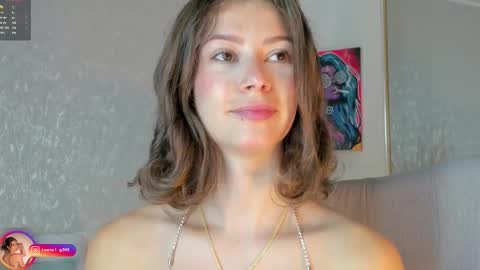 Lara  online show from October 15, 1:45 pm