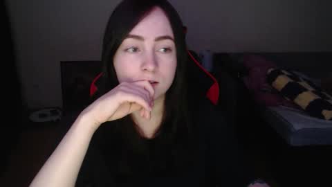 Laralianna online show from March 10, 2:49 am