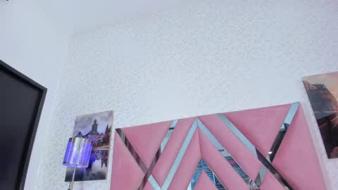 Lara Murphy online show from September 17, 7:50 pm