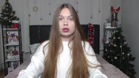 LaraPika online show from January 12, 6:04 pm