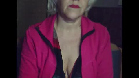 larisaq4ugo24 online show from October 11, 4:10 pm