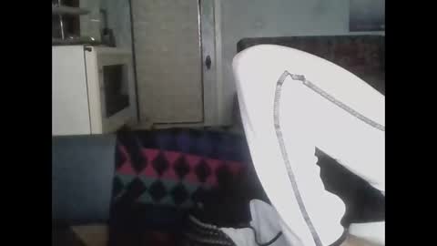 larisaq4ugo24 online show from June 3, 2:44 pm