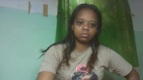 larissa645771 online show from March 14, 7:01 am