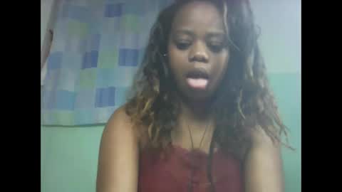 Snapshot of larissa645771 chatting on October 20, 5:12 am larissa645771 online show from October 20, 5:12 am