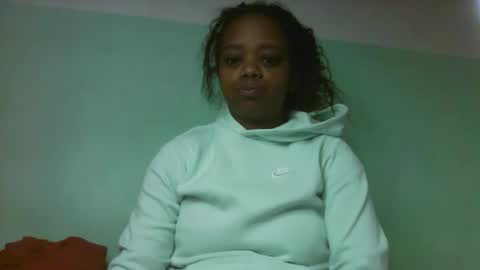 Snapshot of larissa645771 chatting on September 24, 6:09 am larissa645771 online show from September 24, 6:09 am
