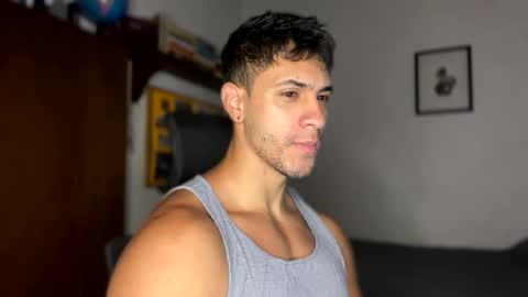 Snapshot of larry_jones chatting on February 26, 2:27 pm andrew online show from February 26, 2:27 pm