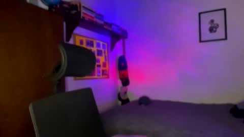 Snapshot of larry_jones chatting on February 2, 1:23 am andrew online show from February 2, 1:23 am