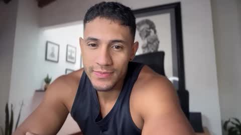 Snapshot of larry_jones chatting on September 18, 2:21 pm andrew online show from September 18, 2:21 pm