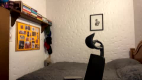 Snapshot of larry_jones chatting on February 13, 10:43 pm andrew online show from February 13, 10:43 pm