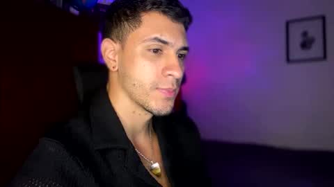 Snapshot of larry_jones chatting on February 22, 5:24 pm andrew online show from February 22, 5:24 pm