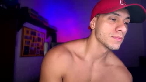 Snapshot of larry_jones chatting on October 27, 11:27 pm andrew online show from October 27, 11:27 pm