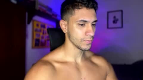 Snapshot of larry_jones chatting on March 3, 2:39 pm andrew online show from March 3, 2:39 pm