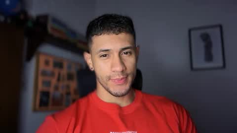 Snapshot of larry_jones chatting on September 19, 2:32 pm andrew online show from September 19, 2:32 pm