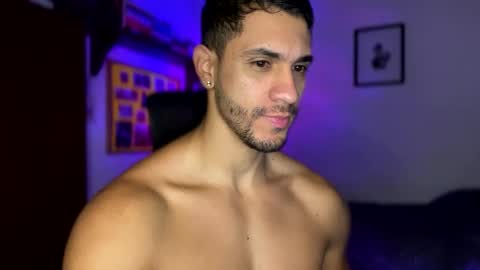 Snapshot of larry_jones chatting on February 7, 2:37 pm andrew online show from February 7, 2:37 pm