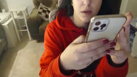 Auri online show from March 3, 8:43 pm