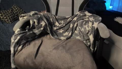 acie online show from December 15, 6:42 am