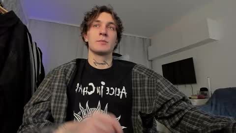 acie online show from March 10, 11:06 pm