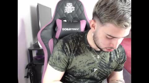 YOUR BABY online show from December 15, 12:18 am