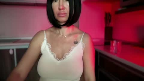 Goddess Tati Bangs Fetish online show from May 9, 4:35 pm