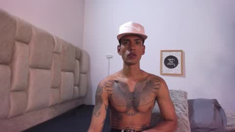 Johana y Santiago online show from January 10, 8:58 pm