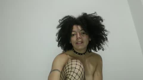 Snapshot of latinadreamy chatting on October 16, 1:49 am Latinacoka online show from October 16, 1:49 am