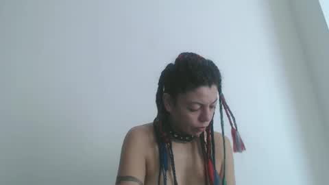 Latinacoka online show from November 7, 1:24 pm