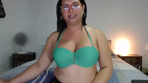 FLOR SALVAJE online show from November 26, 11:12 pm