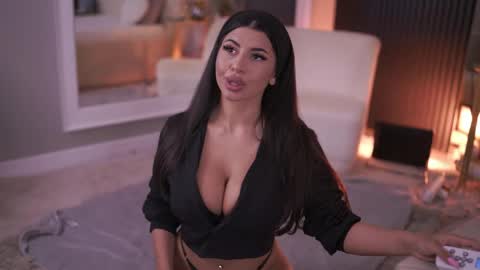 Latina online show from April 29, 7:40 pm