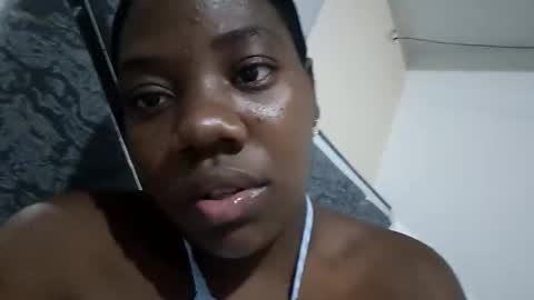 Latinhoney487 online show from April 5, 3:14 am