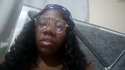 Latinhoney487 online show from April 3, 5:25 am