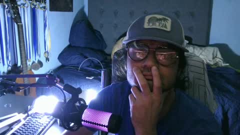 latinincognito online show from February 7, 7:07 am