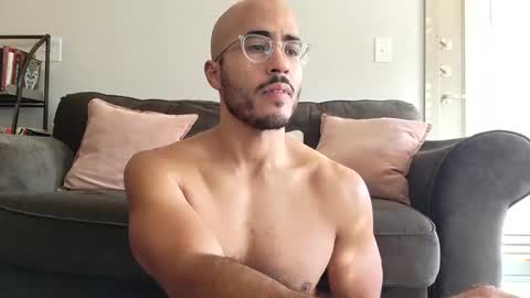 latinomixedbbc online show from March 11, 3:45 pm