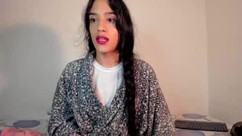 latinsecretfantasy online show from March 5, 1:21 am