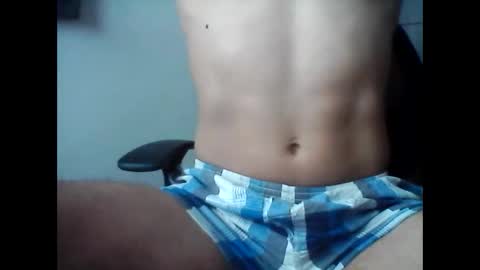Snapshot of latintropikal chatting on October 26, 4:50 pm Latin Flow online show from October 26, 4:50 pm