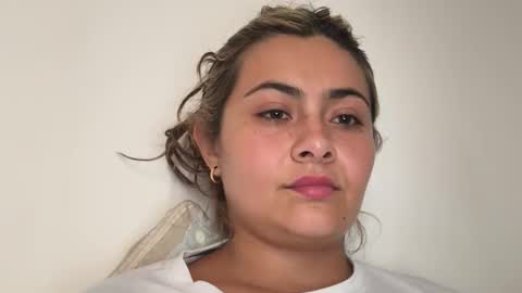 MiaBelle online show from December 3, 1:34 pm