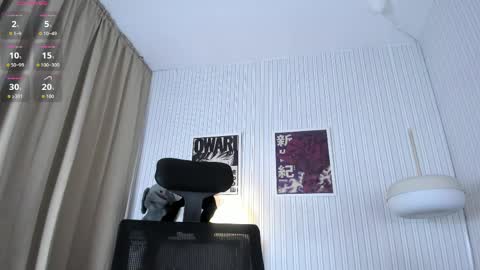 laukyubey1 online show from March 31, 8:09 pm