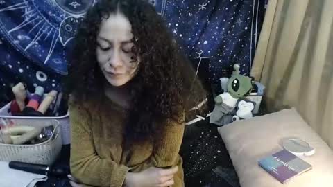 Snapshot of laura_anal_ chatting on February 25, 9:37 pm Wen online show from February 25, 9:37 pm