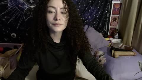 Snapshot of laura_anal_ chatting on December 6, 2:29 am Wen online show from December 6, 2:29 am