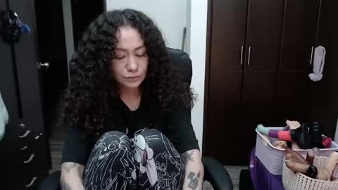 Snapshot of laura_anal_ chatting on January 31, 2:26 am Wen online show from January 31, 2:26 am