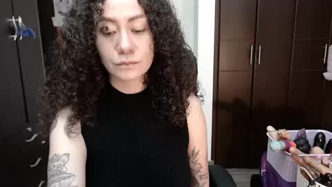 Snapshot of laura_anal_ chatting on January 28, 1:08 am Wen online show from January 28, 1:08 am