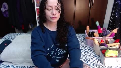 Snapshot of laura_anal_ chatting on September 29, 8:08 pm Wen online show from September 29, 8:08 pm