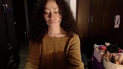 Snapshot of laura_anal_ chatting on January 30, 5:19 am Wen online show from January 30, 5:19 am