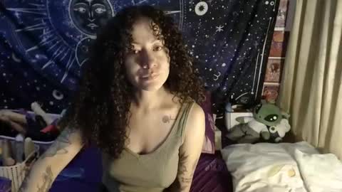 Snapshot of laura_anal_ chatting on February 7, 1:04 am Wen online show from February 7, 1:04 am