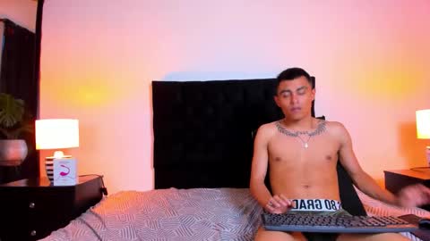 Laura Andres online show from May 23, 11:12 pm