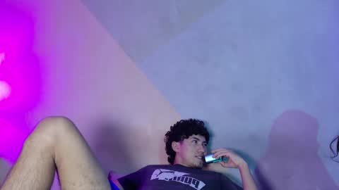 laura_and_kevin online show from September 21, 4:00 pm