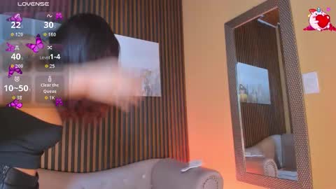 Laura online show from September 16, 1:24 pm